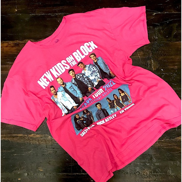 New Kids MixTape Tour Tee - Picture 2 of 5